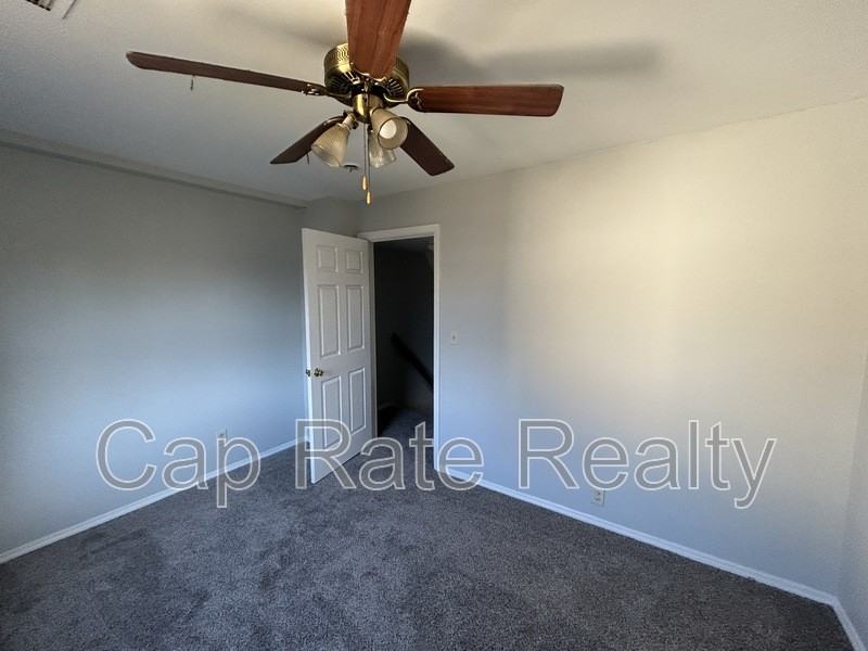 3137 Mcguffey Rd - Photo 6 of 12