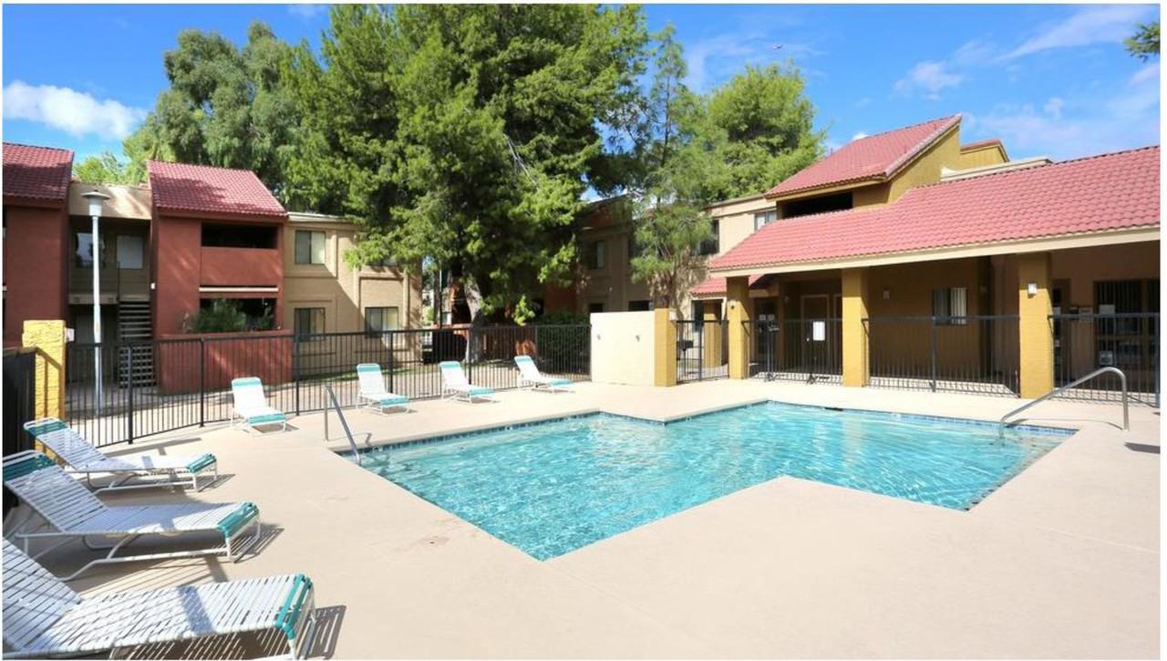 825 S River Dr - Photo 6 of 15