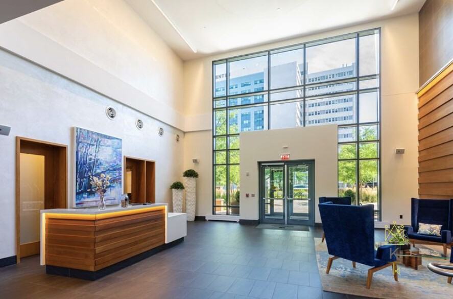 161 South Hungtinton Ave. #232 - Photo 3 of 34