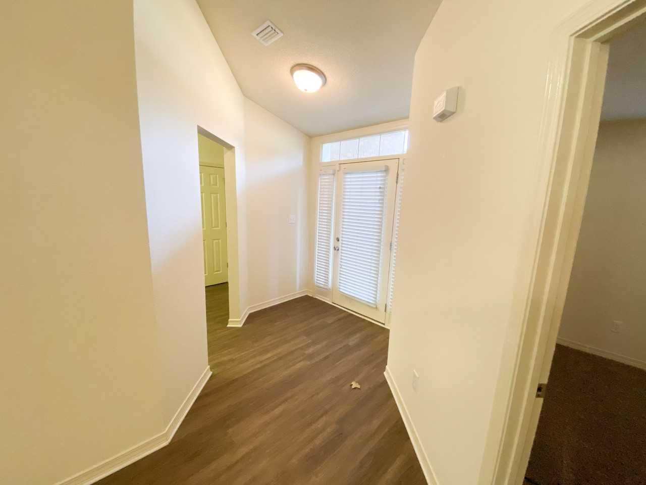 11801 Balsam Ct - Photo 2 of 22