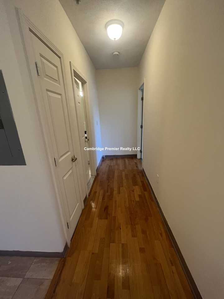 Highland Ave. & West #306 - Photo 5 of 27