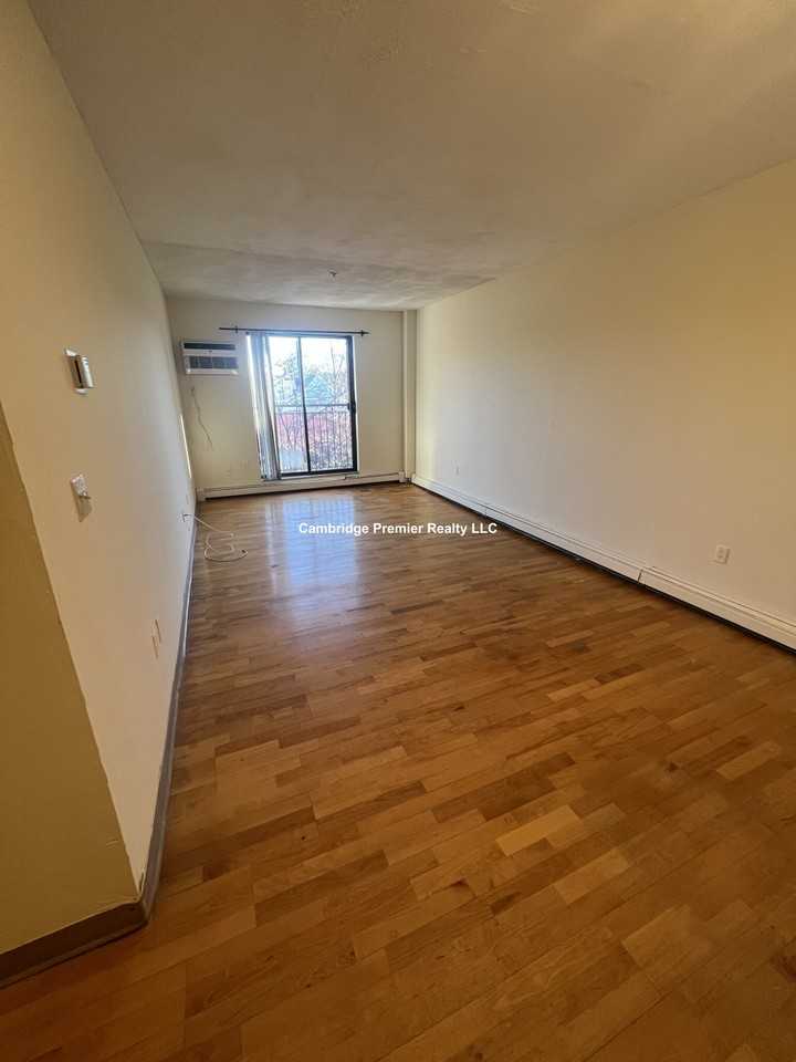 Highland Ave. & West #306 - Photo 6 of 27