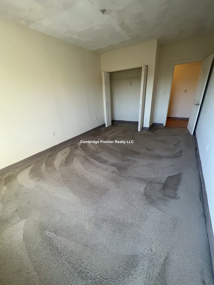Highland Ave. & West #306 - Photo 7 of 27