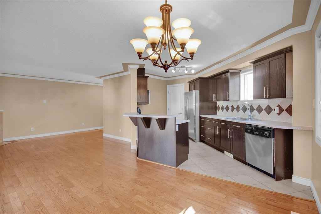 15803 99 St Nw - Photo 3 of 39