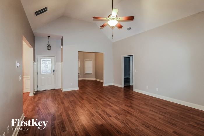 130 Chimney Ridge Ln - Photo 3 of 16