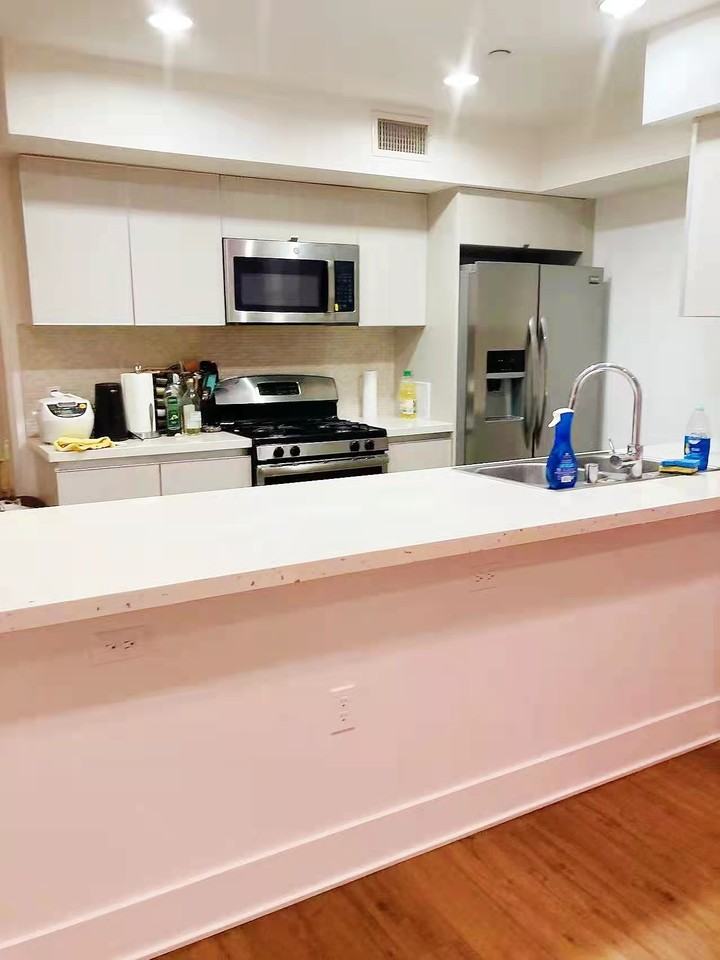 1539 Beloit Ave Ph T - Photo 3 of 29