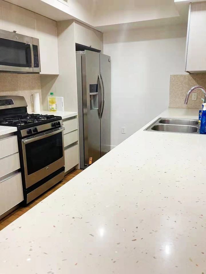 1539 Beloit Ave Ph T - Photo 7 of 29