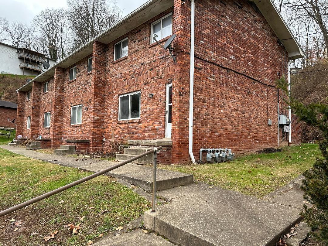 9 Woodsedge Way 9, Charleston, WV 25302 3 Bedroom House for 975/month