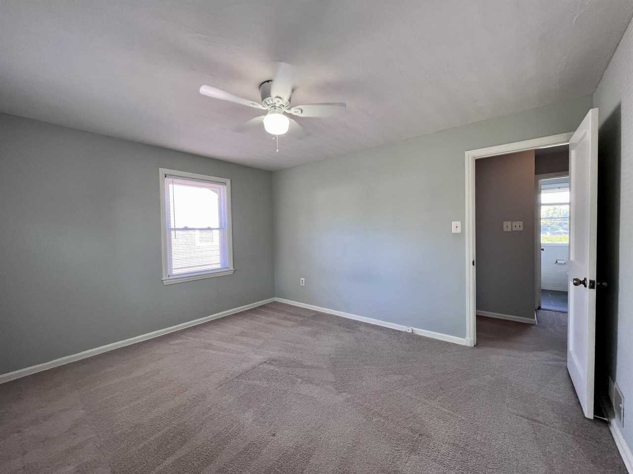 2236 Arlington Ter #X - Photo 2 of 24