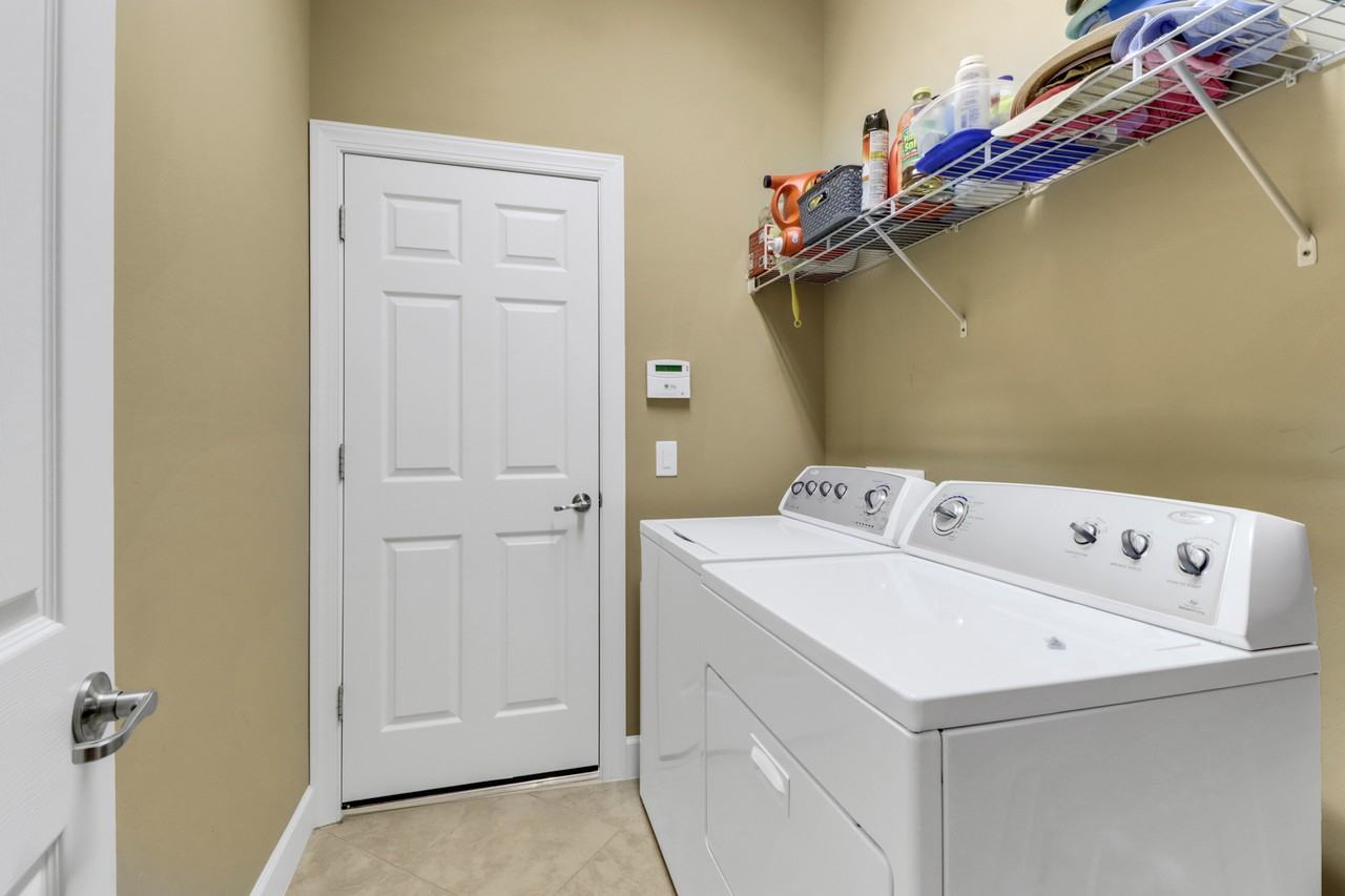 9118 Limestone Ln - Photo 6 of 50