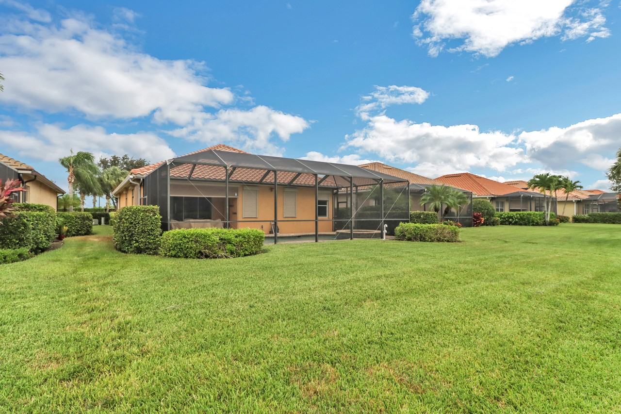 9118 Limestone Ln - Photo 6 of 50