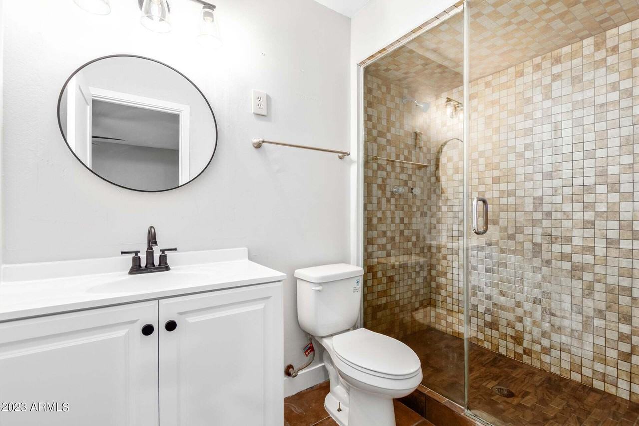 5909 W Elm St #1 - Photo 2 of 19