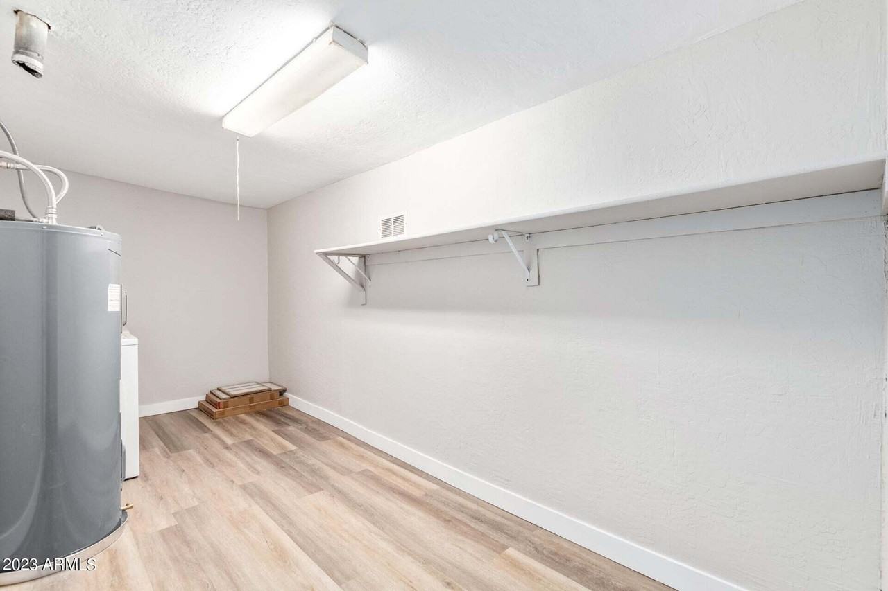 5909 W Elm St #1 - Photo 6 of 19