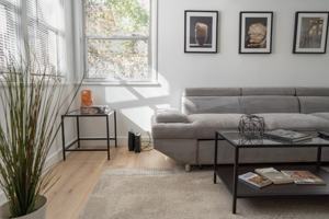 featured image of 10863 Kling St #4