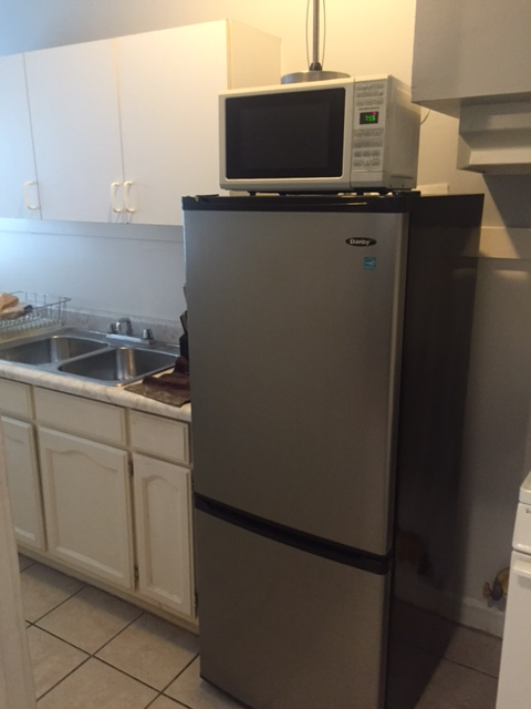 4266 Melrose Ave - Photo 2 of 4