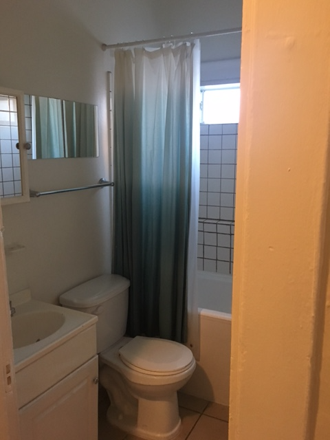 4266 Melrose Ave - Photo 3 of 4