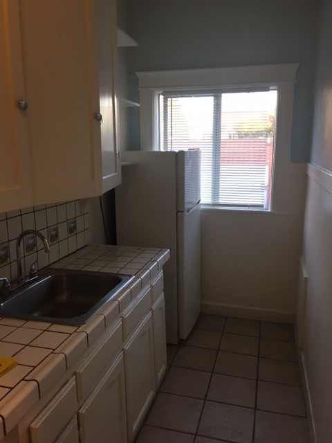 4266 Melrose Ave - Photo 4 of 4