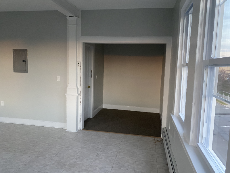 111 Garfield Ave #2 - Photo 3 of 9