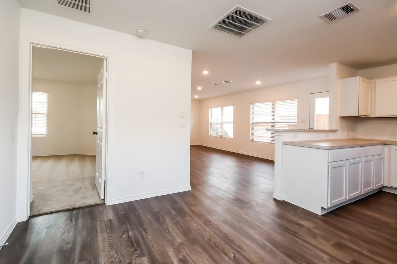 32722 Orchard Haze Dr - Photo 6 of 16