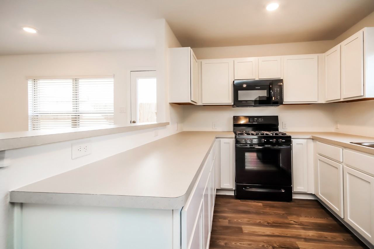 32722 Orchard Haze Dr - Photo 7 of 16