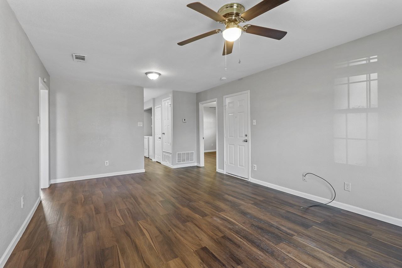 1716 Manor Garden Curv #1 - Photo 6 of 21