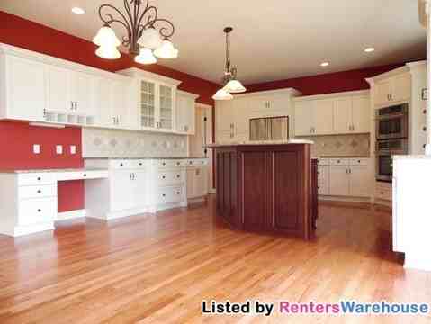 11736 NW 115th St - Photo 3 of 15