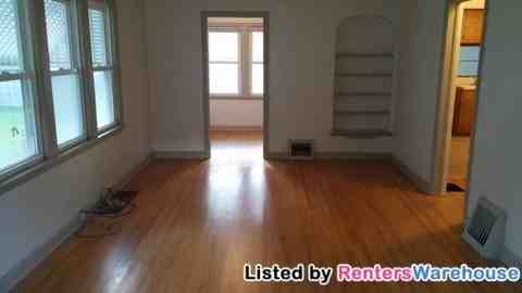 5704 Vincent Ave S - Photo 3 of 10