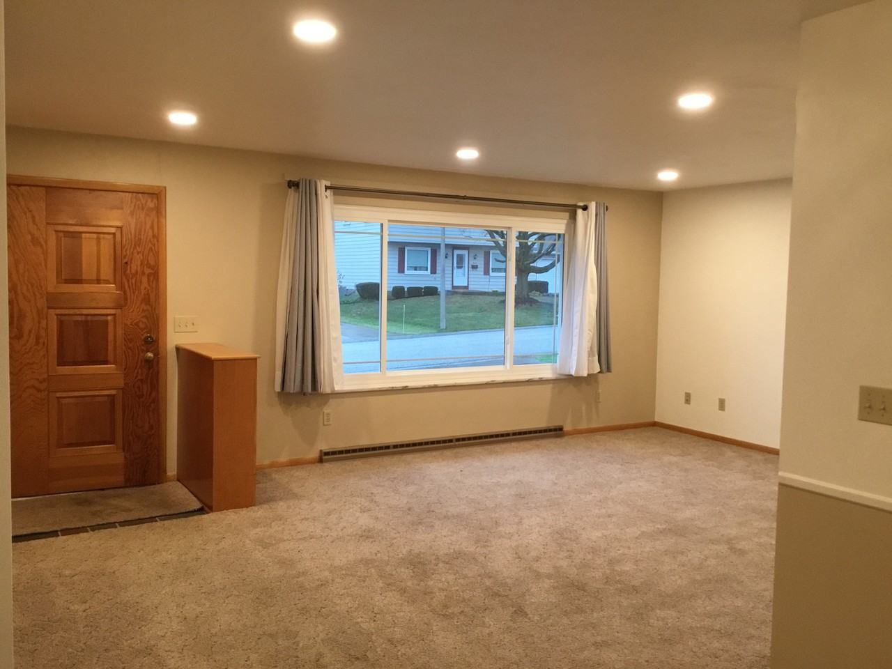 3644 Lansing Way - Photo 2 of 18