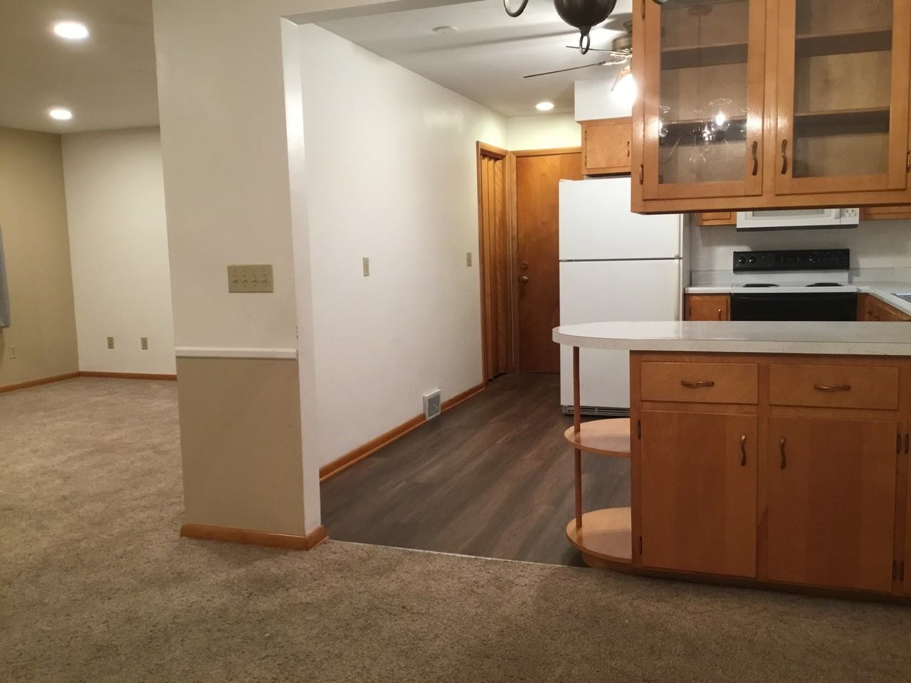 3644 Lansing Way - Photo 3 of 18