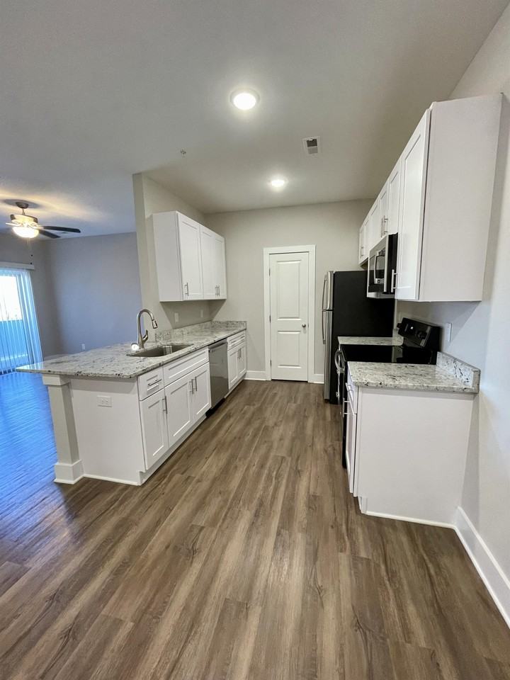 456 English Commons Drive - 404Building A #404 - Photo 4 of 44