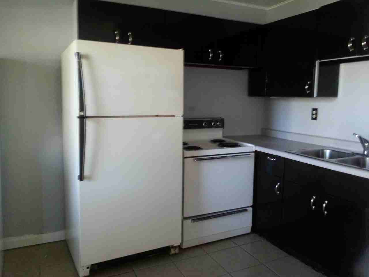 2507 Clifton Dr #1-2 - Photo 5 of 9