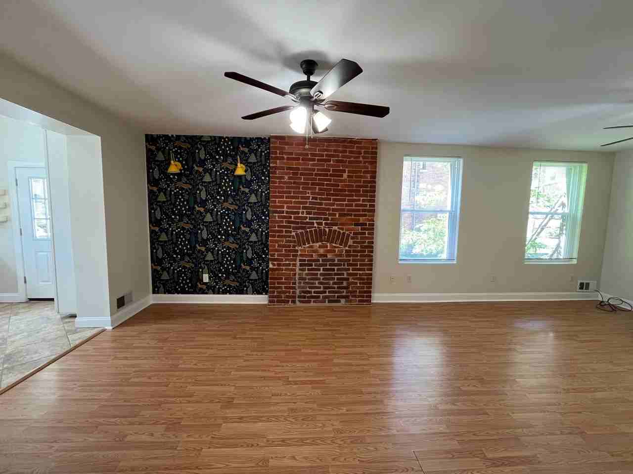 821 Highview St #1 - Photo 2 of 32