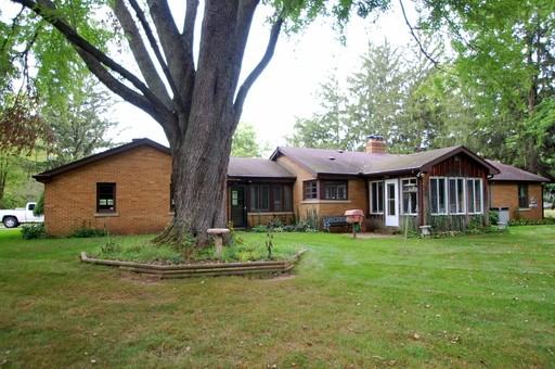 110 Carter Rd - Photo 2 of 17