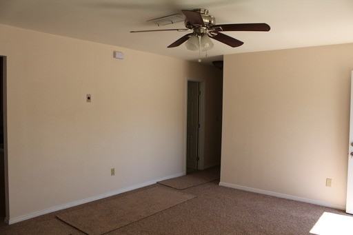 2 Cathy Ct - Photo 3 of 21