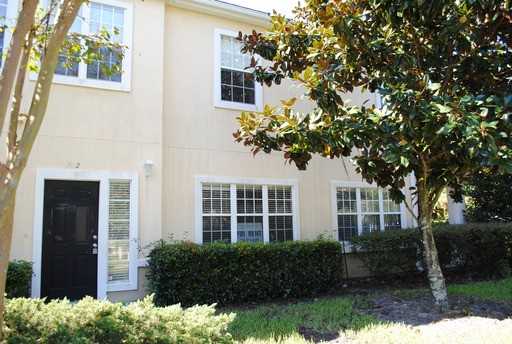 1708 Forest Lake Cir W