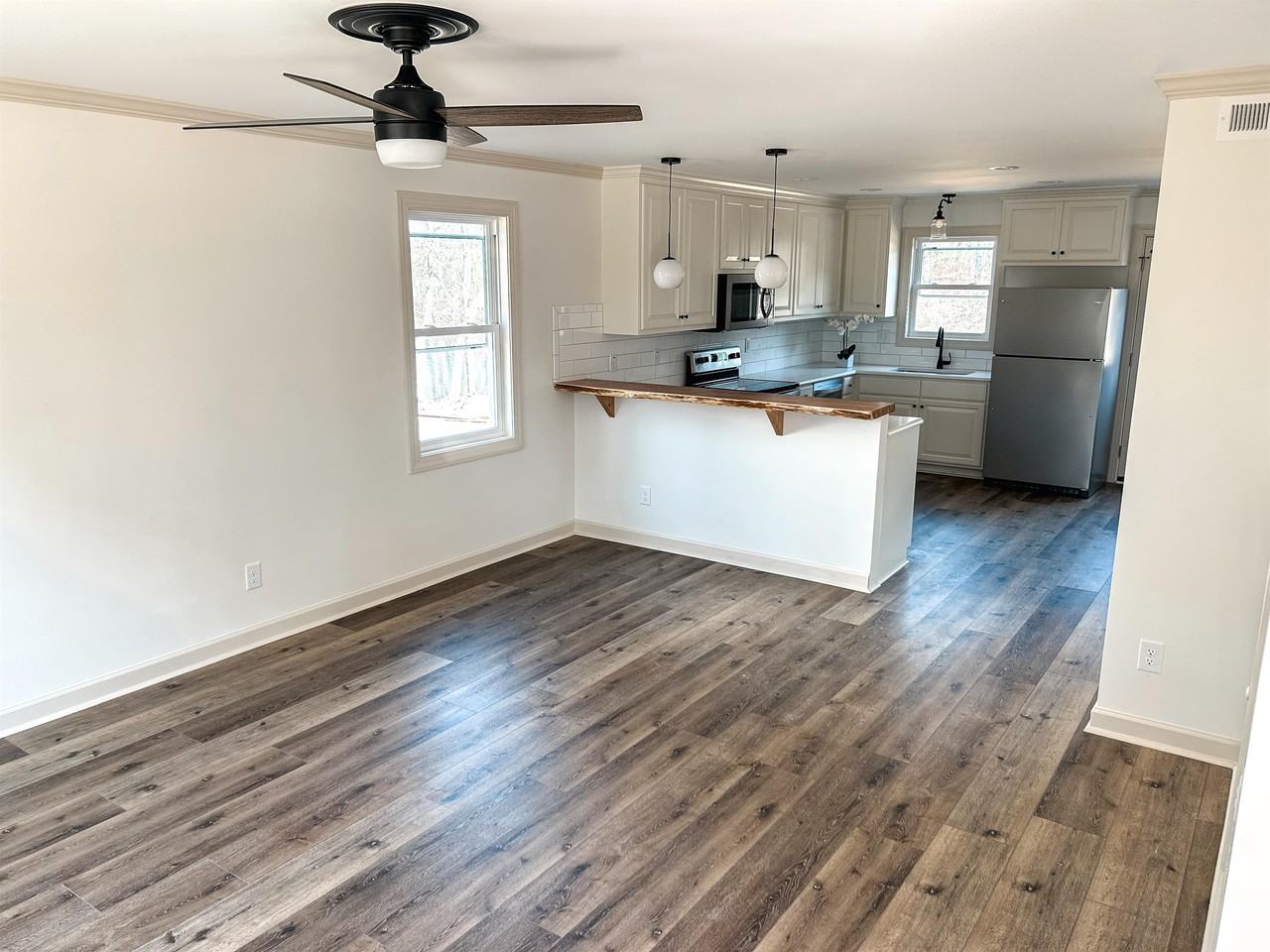 157 North Clarendon Drive #1 - Photo 6 of 11