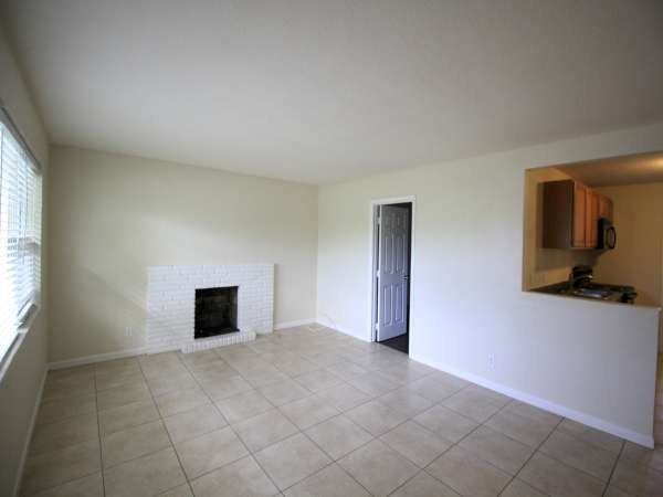 617 Beech Rd - Photo 3 of 14