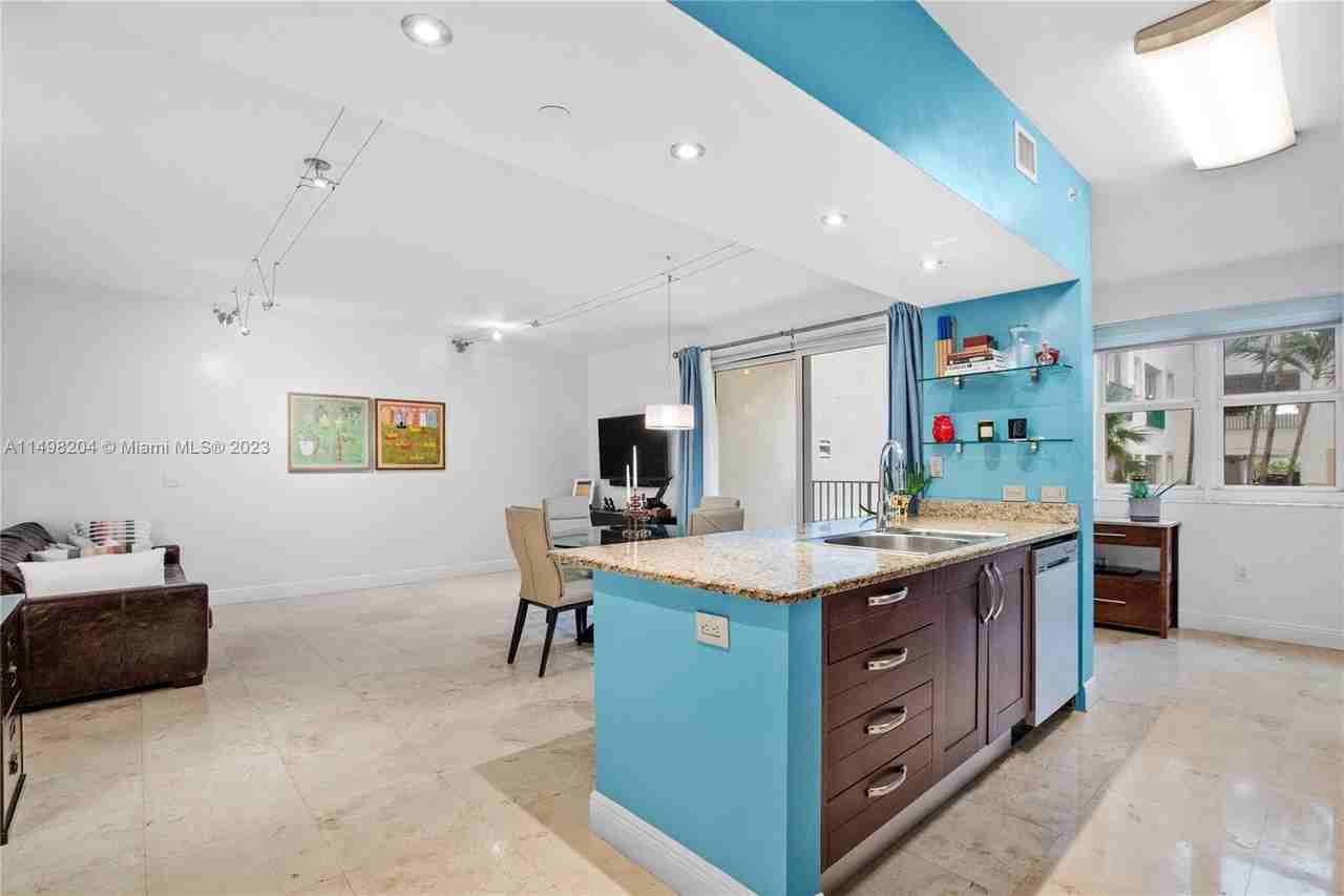 19900 E Country Club Dr #212 - Photo 2 of 8