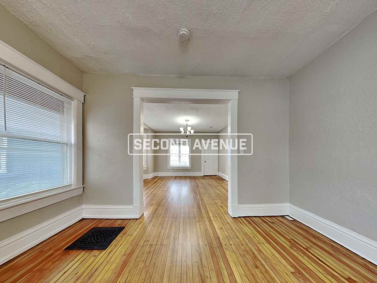 3630 Michigan Ave - Photo 4 of 19