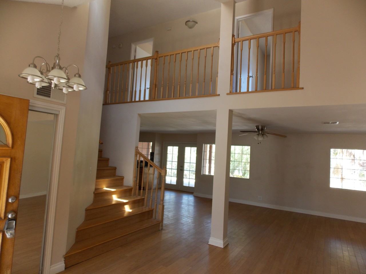 36516 Rozalee Drive - Photo 3 of 10