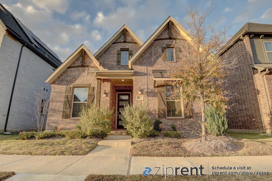 1913 Cathedral Dr - Photo 2 of 39