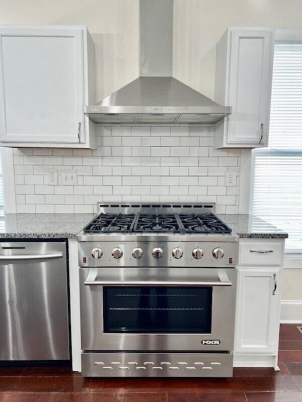 202 Maurice St - Photo 5 of 18