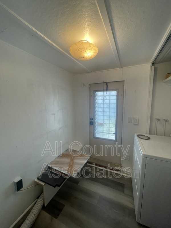 2132 Kepner Dr - Photo 3 of 13