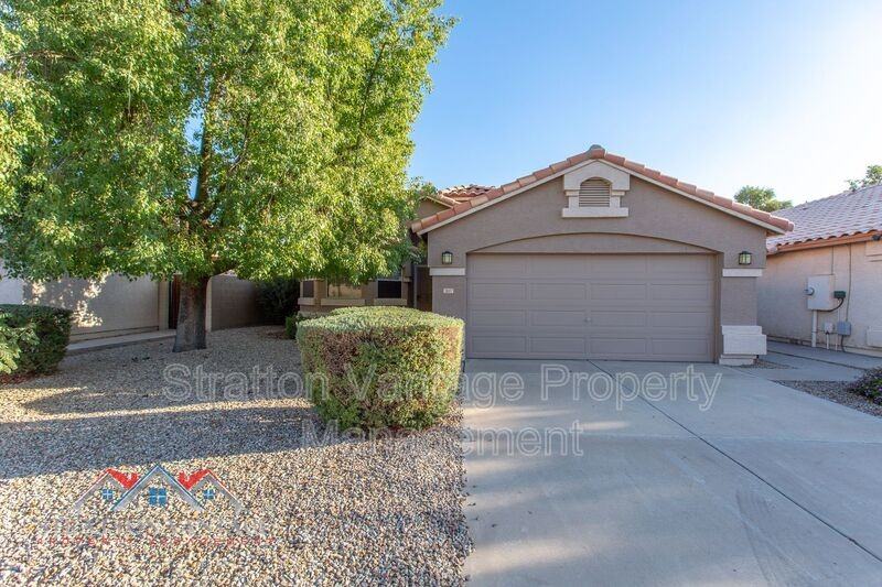 3807 E San Remo Ave - Photo 2 of 47