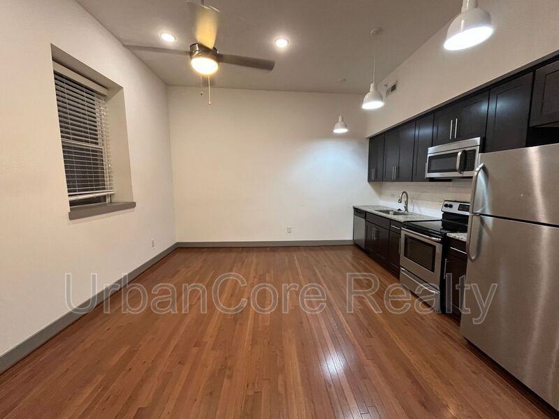 1400 N Arthur Ashe Blvd #210 - Photo 4 of 16
