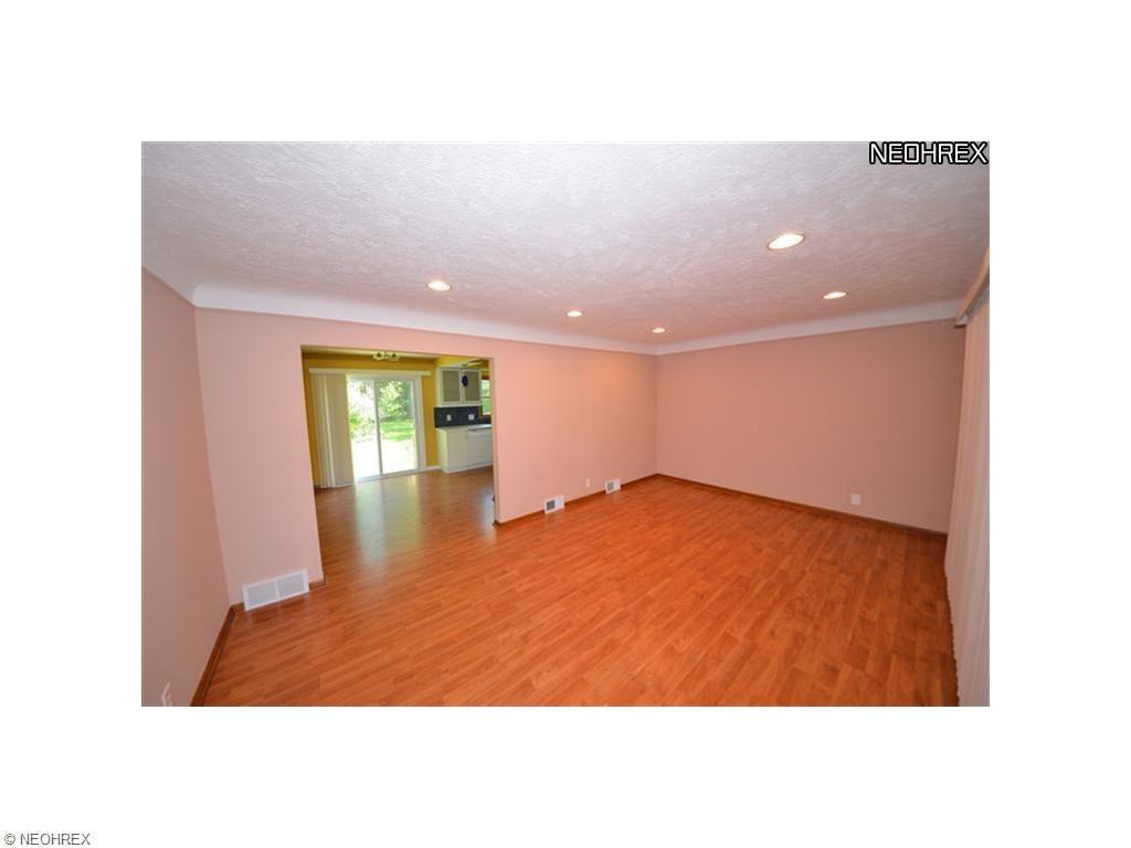 5963 Woodside Rd - Photo 3 of 19