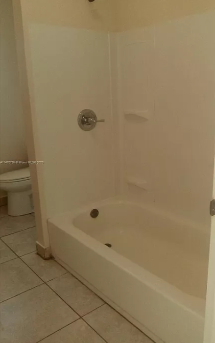 1274 SW 2 St - RMS - Photo 3 of 4