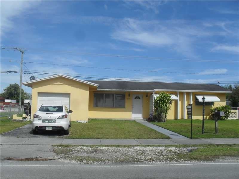 20341 Sw 117th Ave #1 - Photo 4 of 10