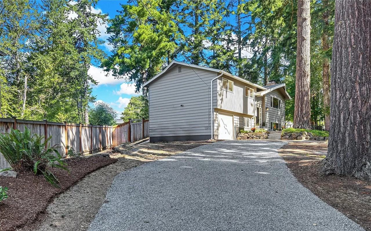 7836 Ne 141st St #NA - Photo 2 of 24