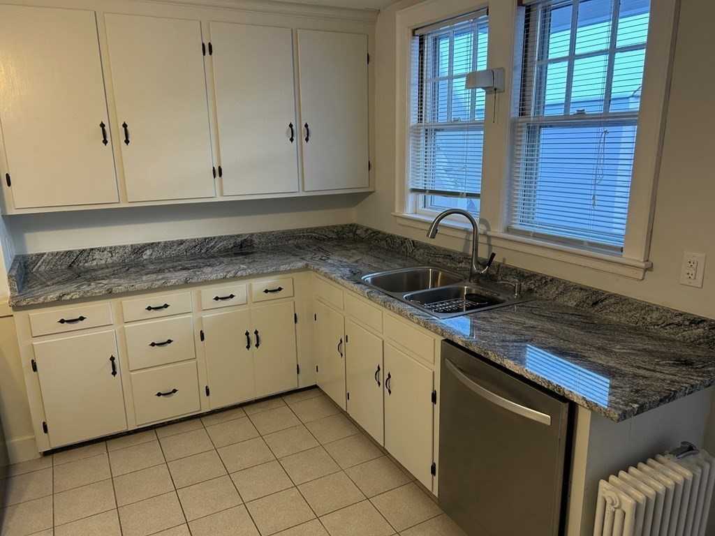 20 Randall Ave #1 - Photo 2 of 20